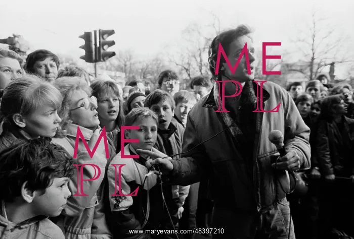 : Broadcasting on Nevsky Prospect : Broadcasting on Nevsky Prospect