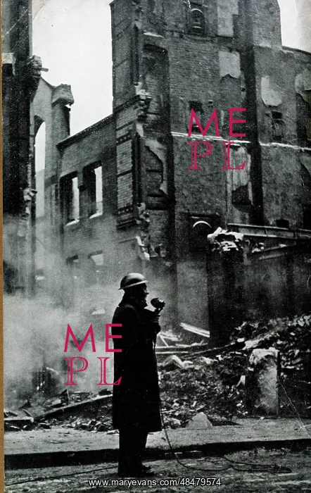 : Broadcasting soon after an air raid, WW2 : Broadcasting soon after an air raid, WW2