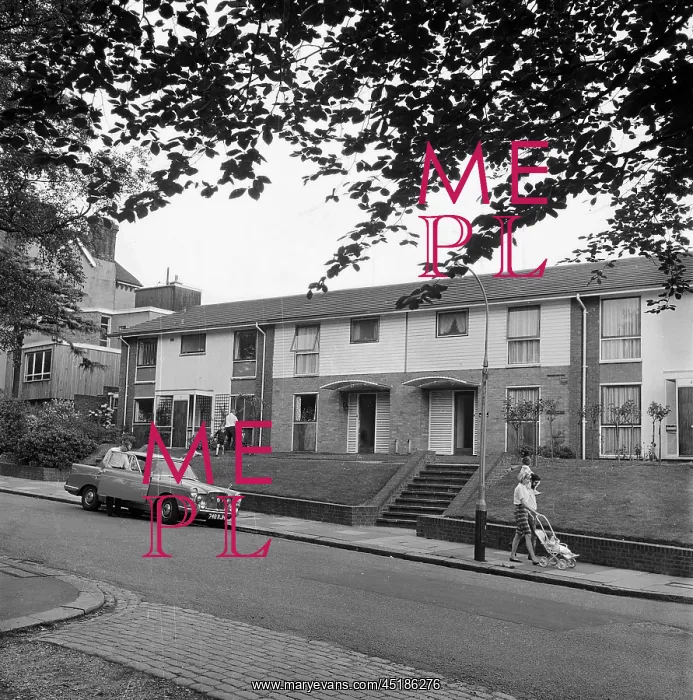 : Broadlands Close, Haringey, London : Broadlands Close, Haringey, London