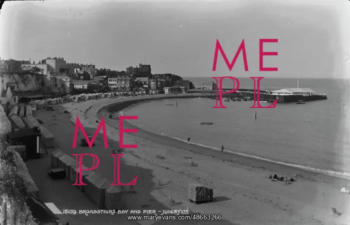 : Broadstairs Bay and Pier : Broadstairs Bay and Pier