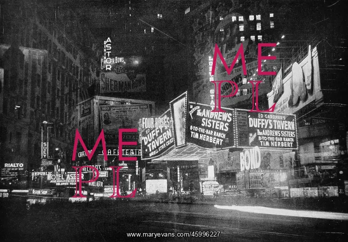 : Broadway, New York, 1945 : Broadway, New York, 1945