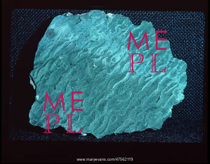 : Brochantite : Brochantite