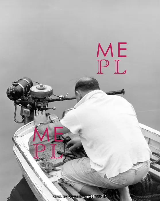 : BROKEN DOWN POWER BOAT : BROKEN DOWN POWER BOAT