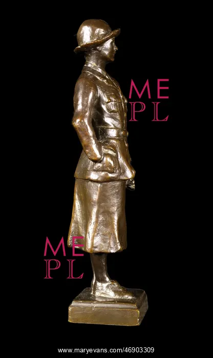 : Bronze statuette of a WAAC mechanic, WW1 : Bronze statuette of a WAAC mechanic, WW1
