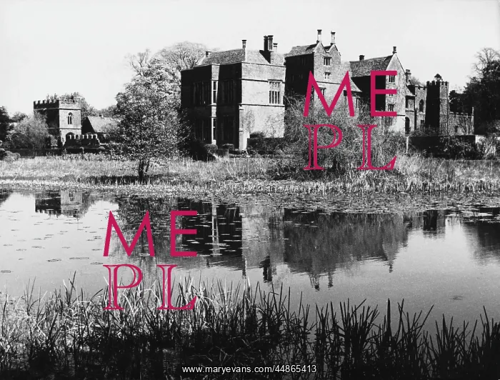 : BROUGHTON CASTLE : BROUGHTON CASTLE