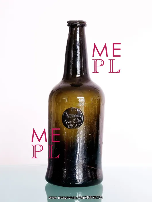 : Brown glass bottle : Brown glass bottle