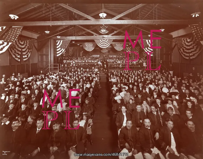 : BRT Band. B.R.T. Audience. Theatre Railroad Men's Bldg : BRT Band. B.R.T. Audience. Theatre Railroad Men's Bldg
