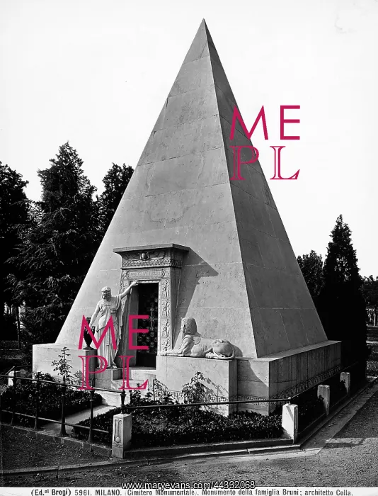 : The Bruni Family Monument in : The Bruni Family Monument in