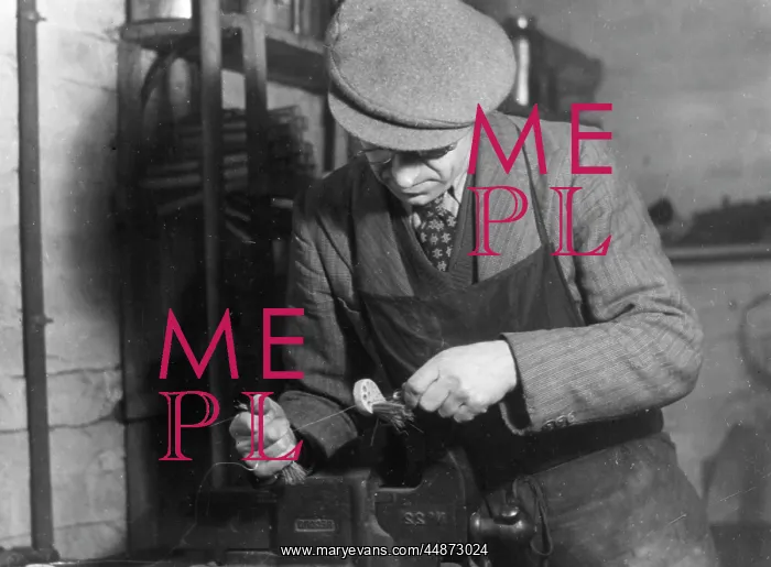  : THE BRUSH MAKER