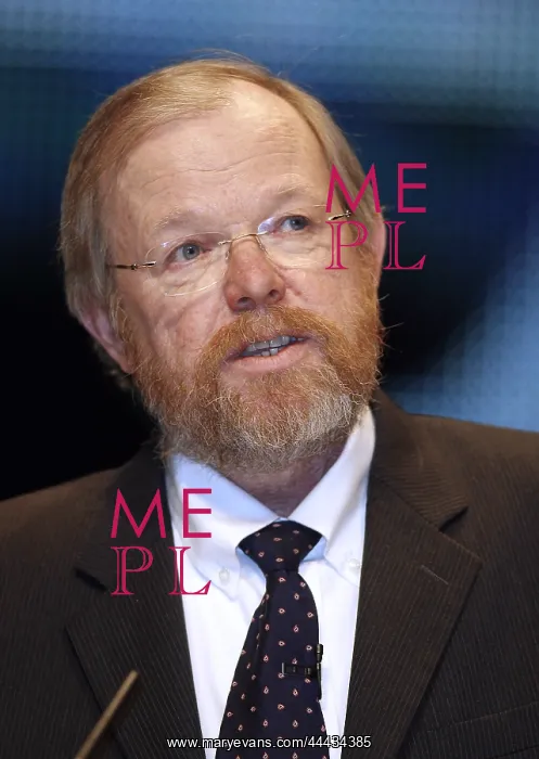 : Bill Bryson : Bill Bryson