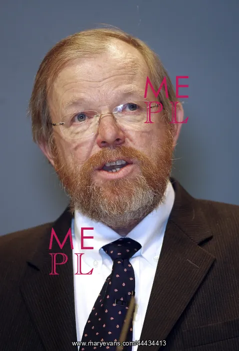 : Bill Bryson : Bill Bryson
