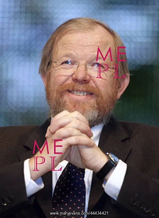 : Bill Bryson : Bill Bryson