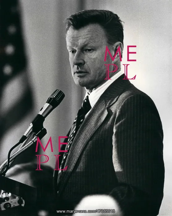 : Brzezinski Addresses Newspaper Convention : Brzezinski Addresses Newspaper Convention