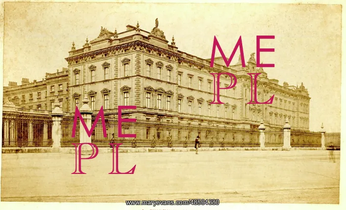  : Buckingham Palace, London