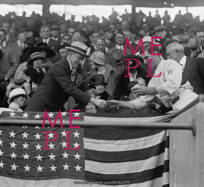 : Bucky Harris presents President Calvin Coolidge : Bucky Harris presents President Calvin Coolidge