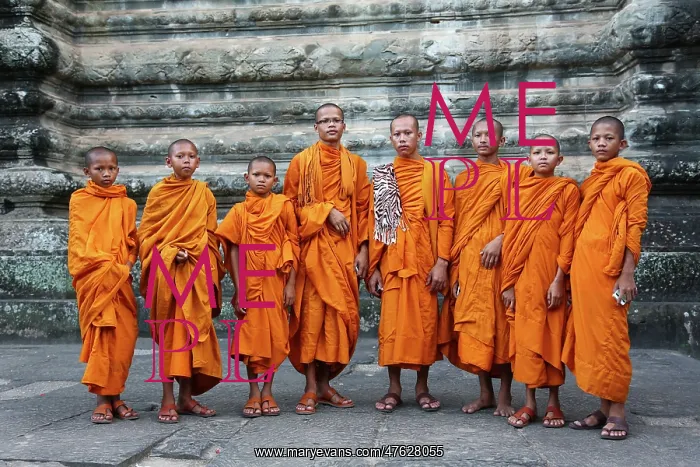  : Buddhist Monks at Angkor Wat Temple, Siem Reap, Cambodia