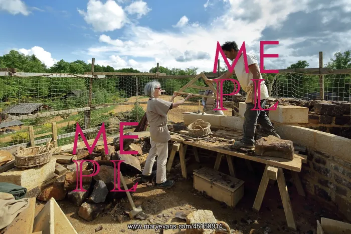 : Builder, Chateau de Guedelon, Treigny, Burgundy, France : Builder, Chateau de Guedelon, Treigny, Burgundy, France