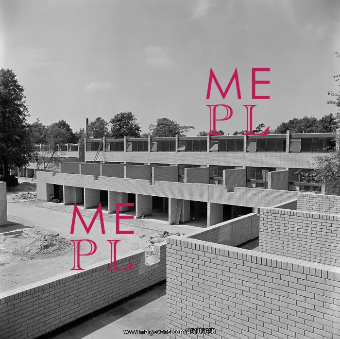 : Building of Maisonettes : Building of Maisonettes