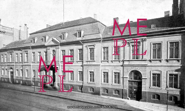  : Building of the mansion in Berlin