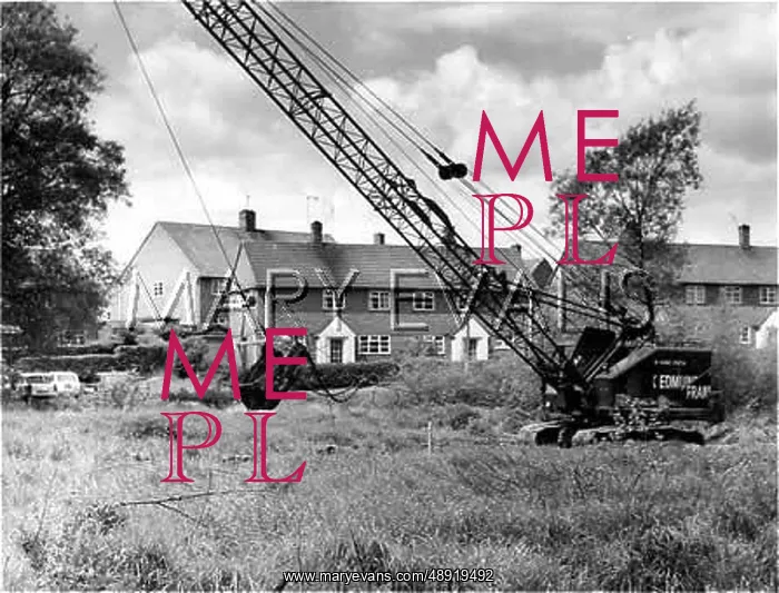 : BUILDING PLOT : BUILDING PLOT