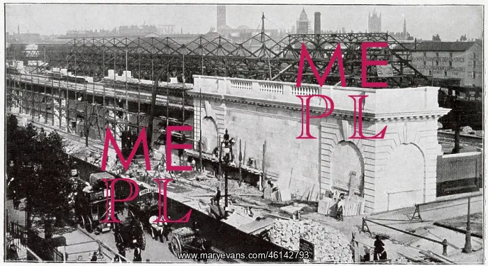 : Building Victoria station : Building Victoria station