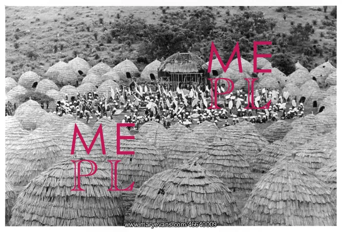  : BUILDING / ZULU SETTLEMENT