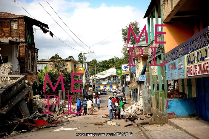 : Buildings are destroyed in Jacmel Haiti ? : Buildings are destroyed in Jacmel Haiti ?