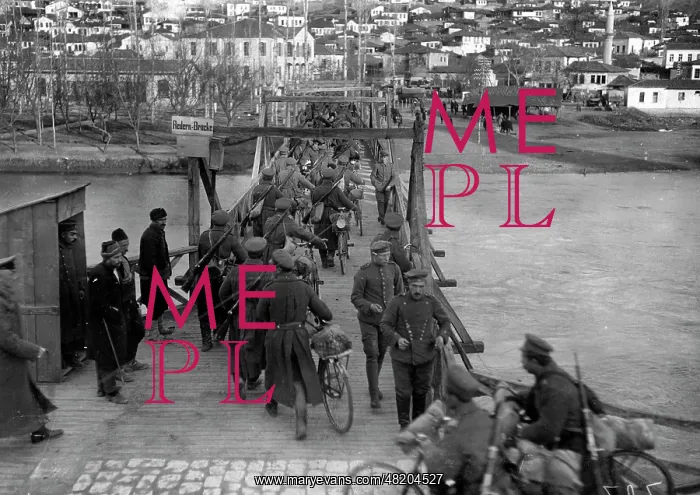 : Bulgarian bicycle division on the Vardar-bridge in Veles, 19 : Bulgarian bicycle division on the Vardar-bridge in Veles, 19