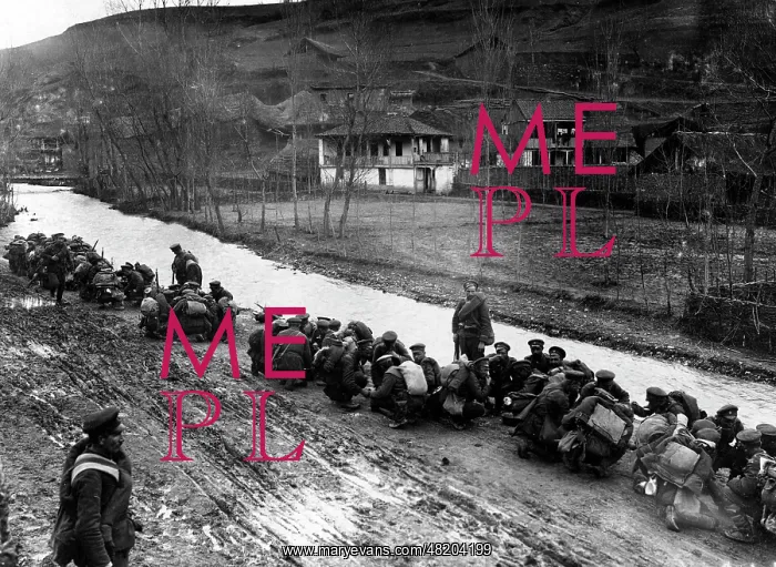 : Bulgarian infantry taking a break in Macedonia, 1916 : Bulgarian infantry taking a break in Macedonia, 1916