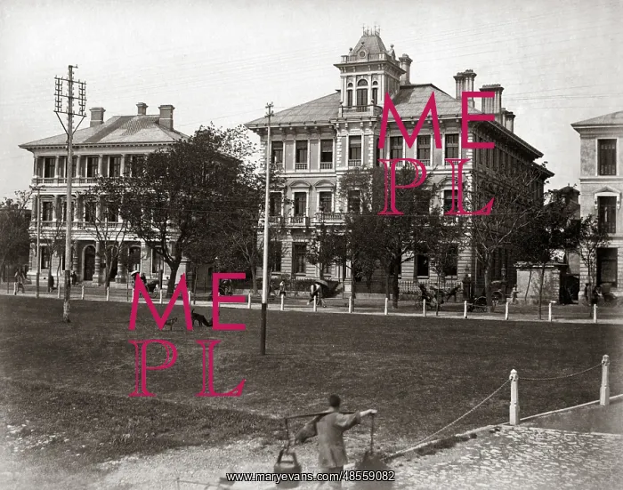  : Along the Bund, Shanghai, China, circa 1890