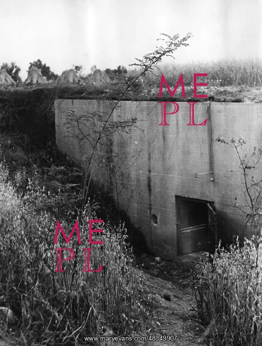 : Well bunker at the Siegfried Line, 1939 : Well bunker at the Siegfried Line, 1939