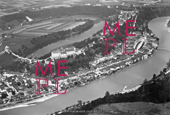 : Burghausen an der Salzach, 1933 : Burghausen an der Salzach, 1933