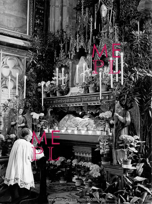 : Burial at Easter in the church Maria am Gestade : Burial at Easter in the church Maria am Gestade