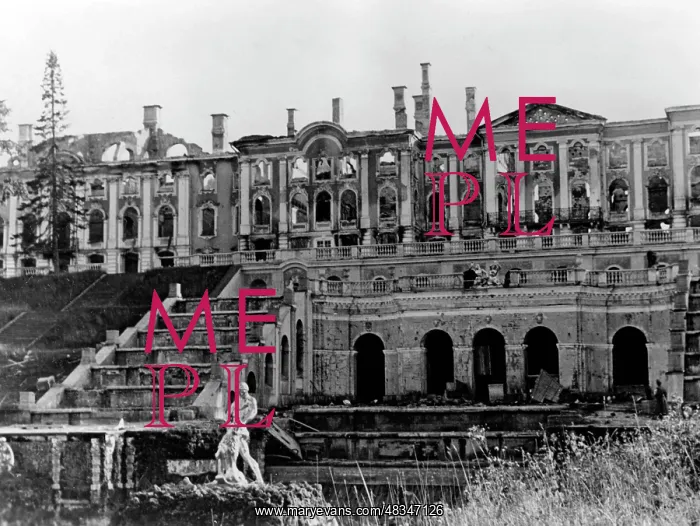 : Burned-out Petershof, 1942 : Burned-out Petershof, 1942