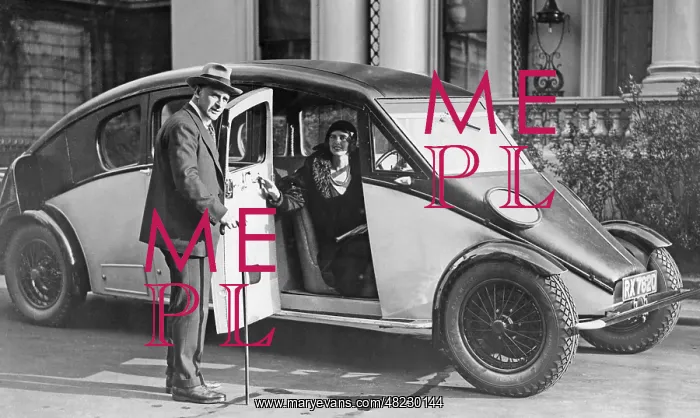 : A Burney Streamlined car in London, 1930 : A Burney Streamlined car in London, 1930