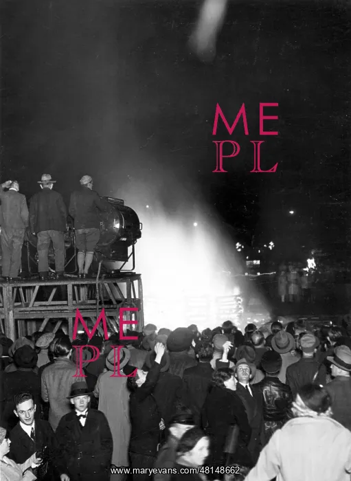 : Burning of books in Berlin, 1933 : Burning of books in Berlin, 1933