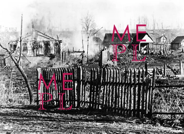 : Burning shed in Kholm, 1942 : Burning shed in Kholm, 1942