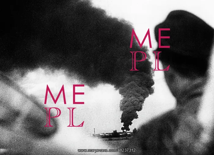 : Burning tanker on the Dnieper River, 191 : Burning tanker on the Dnieper River, 191