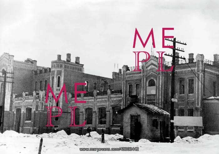 : Burnt out railroad station of Oryol, 1943 : Burnt out railroad station of Oryol, 1943