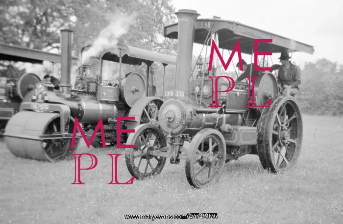 : Burrell Road Tractor CYB558 : Burrell Road Tractor CYB558