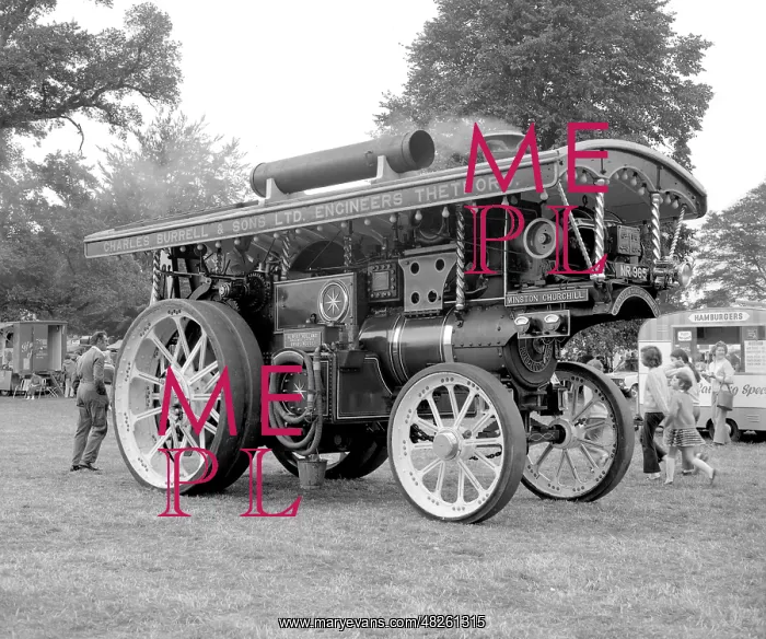 : Burrell Showman's Road Loco. no.: 3909 Winston Churchill : Burrell Showman's Road Loco. no.: 3909 Winston Churchill