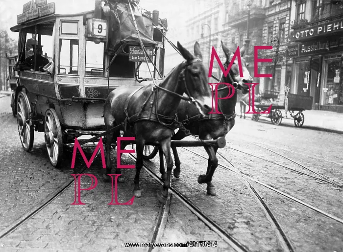 : Bus in Berlin, 1911 : Bus in Berlin, 1911