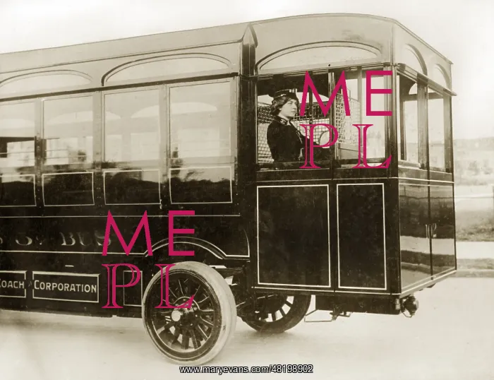 : Bus driver in London, 1913 : Bus driver in London, 1913