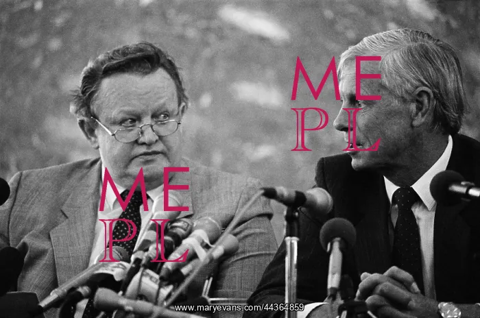: Bush of Ghosts - Life and War in Namibia 1986-1990 : Bush of Ghosts - Life and War in Namibia 1986-1990