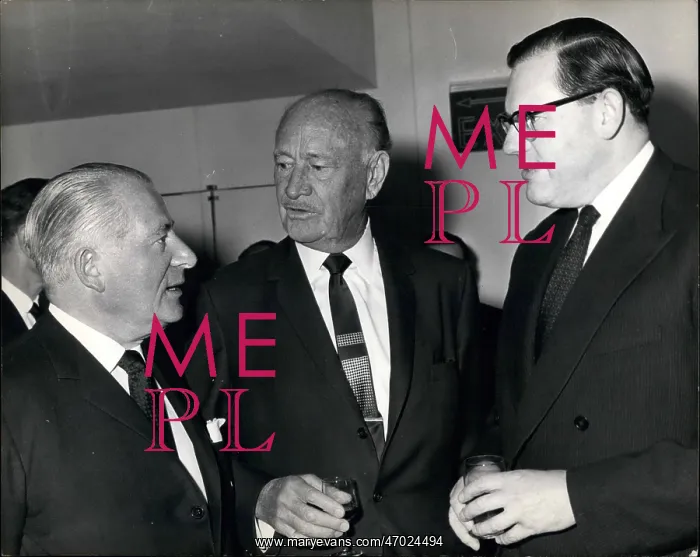 : Businessmen - CEO's - Executives : Businessmen - CEO's - Executives