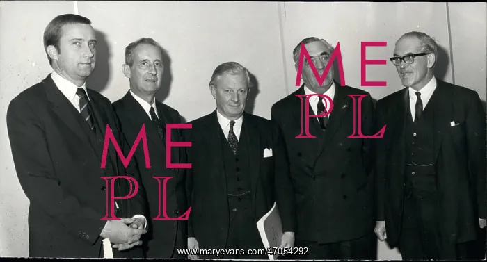 : Businessmen - CEO's - Executives : Businessmen - CEO's - Executives