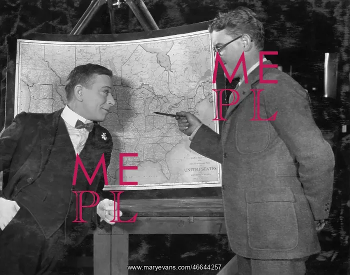 : Businessmen with US map : Businessmen with US map
