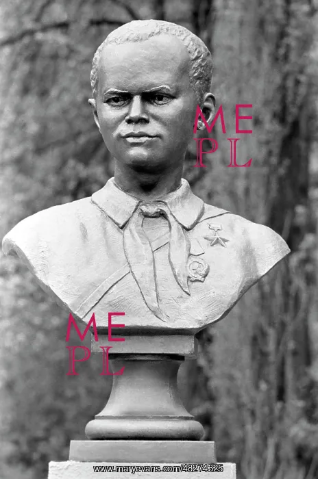 : Bust to Marat Kazei, 1982 : Bust to Marat Kazei, 1982