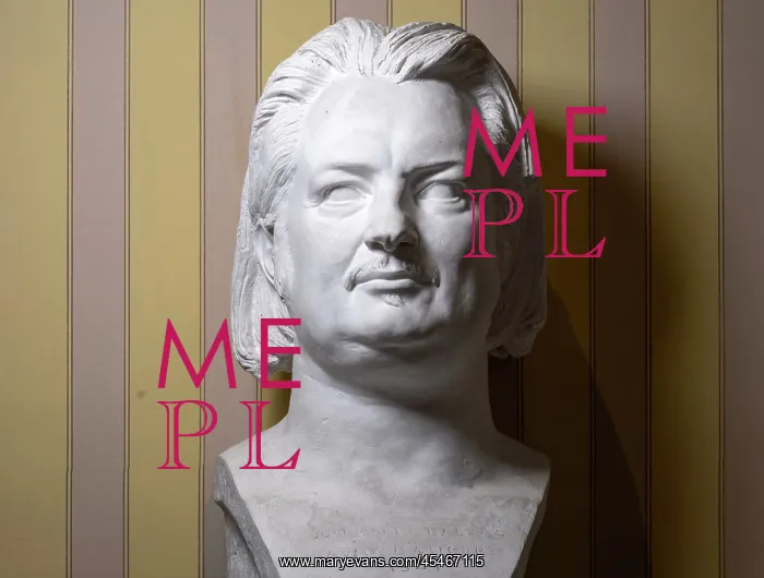: Bust, Musee Balzac, Chateau de Sache : Bust, Musee Balzac, Chateau de Sache