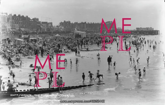 : A Busy Day at Margate Foreshore : A Busy Day at Margate Foreshore